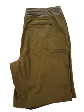 DULUTH TRADING CO Women’s Size 14 Armachillo Cooling Hiking Shorts Olive Green